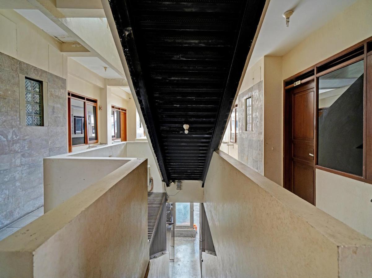 Oyo 1699 Verona Residence Bandung Exteriör bild