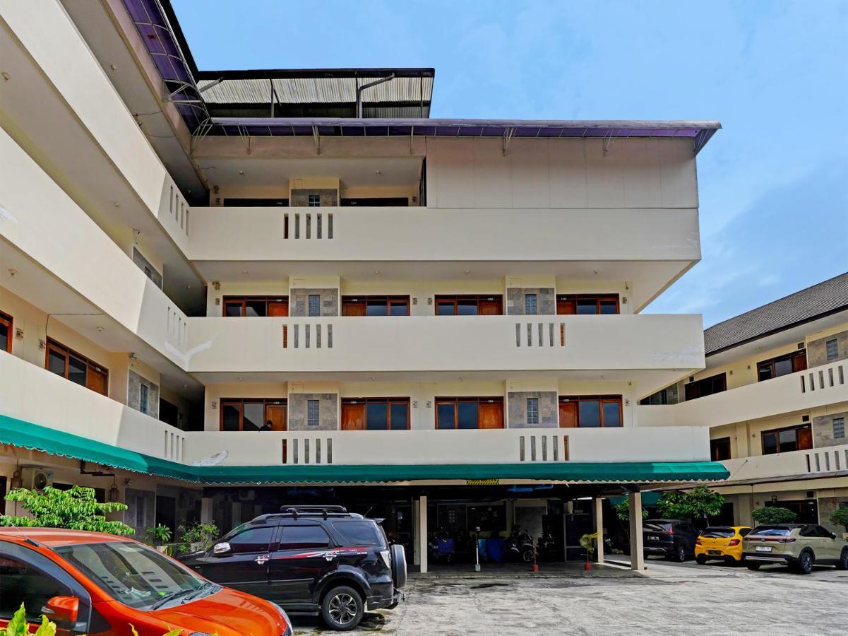 Oyo 1699 Verona Residence Bandung Exteriör bild